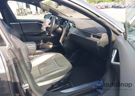 2015 Tesla Model S 70D/85D/P85D из США, поврежденный, VIN 5YJSA1E20FF110711